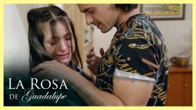 Pobre chica, su madre lo sabe todo