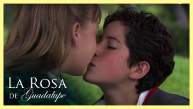 Título: Su padre le pregunta