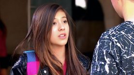 Título: Es en la escuela